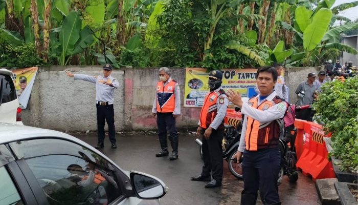 Dishub Kota Tangerang Lakukan Rekayasa Lalu Lintas di Jembatan Kedaung