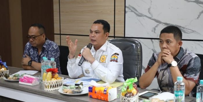 Relokasi warga di bantaran sungai Cibanten oleh Pemkot Serang