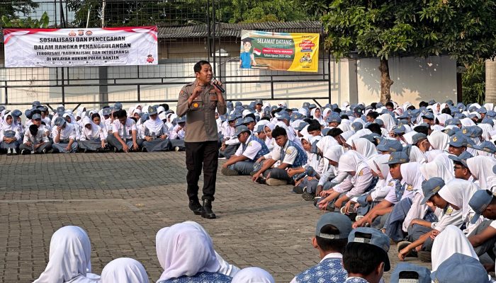 Polda Banten Geruduk SMAN 6 Kota Serang