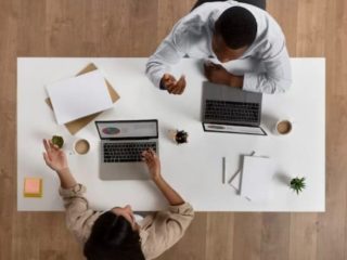 Bagaimana Menurut Anda Peran Sistem Informasi Akuntansi (SIA) dalam Membantu Organisasi atau Usaha di Sekitar Anda