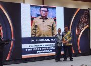 Plt Kadindikbud Pemprov Banten Lukman Raih Penghargaan The Best Realization Program Sekolah Gratis