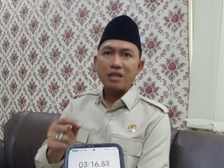 Anggota DPRD Kabupaten Serang dari Fraksi Partai Gerindra, Ahmad Muhibbin, sebut Gubernur Banten Andra Soni dan Bupati Serang Ratu Rahmatuzakiah meninjau lokasi banjir di Desa Cigelam, Kecamatan Ciruas, Kabupaten Serang.