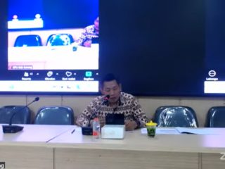 Webinar Series Pendidikan Pemilih Berkelanjutan yang digelar KPU Kabupaten Serang secara daring membahas urgensi literasi politik bagi generasi pemilih muda, Jumat, 19 Desember 2025