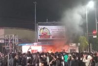 Aparat kepolisian berjaga saat aksi demonstrasi mahasiswa di Kota Serang, Banten. Penanganan hukum pasca-aksi masih menuai sorotan.