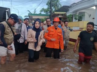 Banjir 3 Hari Tak Surut, Bupati Serang Turun ke Padarincang dan Siapkan Normalisasi Sungai Cikalumpang
