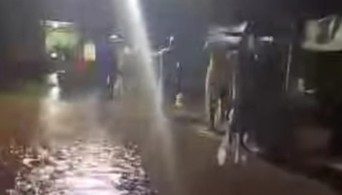 Genangan banjir merendam permukiman warga di salah satu kecamatan di Kabupaten Serang akibat hujan deras yang mengguyur wilayah tersebut selama beberapa hari terakhir.