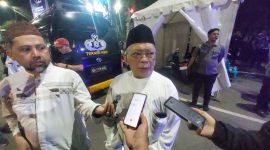 Ketua FKUB Kota Serang KH Matin Syarkowi bersama Gubernur Banten Andra Soni bersama Forkopimda, saat meninjau pengamanan ibadah Natal 2025 di salah satu gereja di Kota Serang, Rabu, 24 Desember 2025