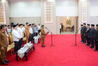 Gubernur Banten Andra Soni melantik pimpinan Baznas Provinsi Banten periode 2025–2030 di Pendopo Gubernur Banten, KP3B, Kota Serang, Senin, 29 Desember 2025