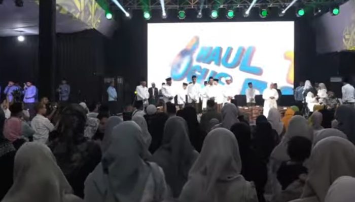 Nyai Sinta Nuriyah Wahid menyampaikan sambutan pada peringatan Haul ke-16 Gus Dur di Ciganjur, Jakarta Selatan, disaksikan tokoh nasional lintas agama, Sabtu, 20 Desember 2025