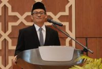 Kayu gelondongan terdampar di kawasan permukiman warga usai banjir, memunculkan perbincangan tentang pemanfaatannya menurut hukum Islam, Rektor UIN SMH Banten Prof Muhammad Ishom