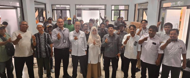 Kepala DKPP Kabupaten Serang Suhardjo membuka sosialisasi program KUR dan kredit alsintan Kementerian Pertanian di UPT Perikanan Kecamatan Pontang.