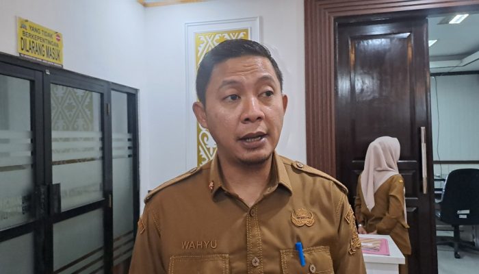 Kepala DinkopUKMPerindag Kota Serang Wahyu Nurjamil