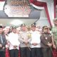 Ketua FKUB Kota Serang KH Matin Syarkowi menyampaikan ceramah toleransi lintas iman dalam perayaan Natal 2025 di Gereja Kristen Indonesia (GKI) Serang, Rabu, 24 Desember 2025
