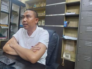 Ketua Komisi 3 DPRD Kabupaten Serang Supiyanto saat memberikan keterangan terkait evaluasi Pendapatan Asli Daerah tahun 2025.
