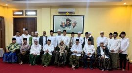 Ketua Umum PBNU Yahya Cholil Staquf bersama Rais Aam PBNU KH Miftachul Akhyar saat menghadiri pertemuan di Ponpes Lirboyo, Kediri, Jawa Timur, Kamis, 25 Desember 2025