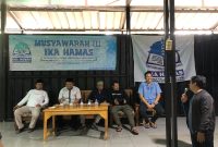 Musyawarah III IKA HAMAS saat berlangsungnya sidang pemilihan Ketua Umum di Warkop 1926, Kramatwatu, Kabupaten Serang, Sabtu, 27 Desember 2025