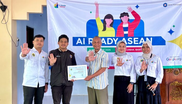 Pelajar MAN 1 Lebak mengikuti program AI READY Mafindo Banten untuk memperkuat literasi digital dan etika penggunaan kecerdasan buatan.
