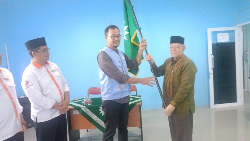 Pelepasan 15 relawan MDMC Banten di Kantor PWM Banten, Kota Serang, sebelum diberangkatkan menuju Aceh Tamiang untuk misi kemanusiaan.