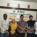 Pengurus ISNU Kota Serang bersama Kepala Kantor Kemenhaj Kota Serang Hj. Umi Sahiyah saat audiensi di Kantor Kemenhaj Kota Serang, Ciwaru, Selasa, 30 Desember 2025