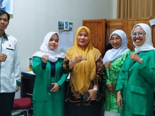 Pengurus PC Fatayat NU Kota Serang saat audiensi dengan Kepala Kantor Kementerian Haji dan Umrah Kota Serang, membahas penguatan layanan haji dan umrah bagi jamaah perempuan, Selasa, 30 Desember 2025