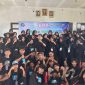 Peserta LDKS SMK Bina Insani Cijeruk Kecamatan Mekarbaru mengikuti sesi pembekalan kepemimpinan dan organisasi bersama narasumber dari GAMSUT selama tiga hari kegiatan