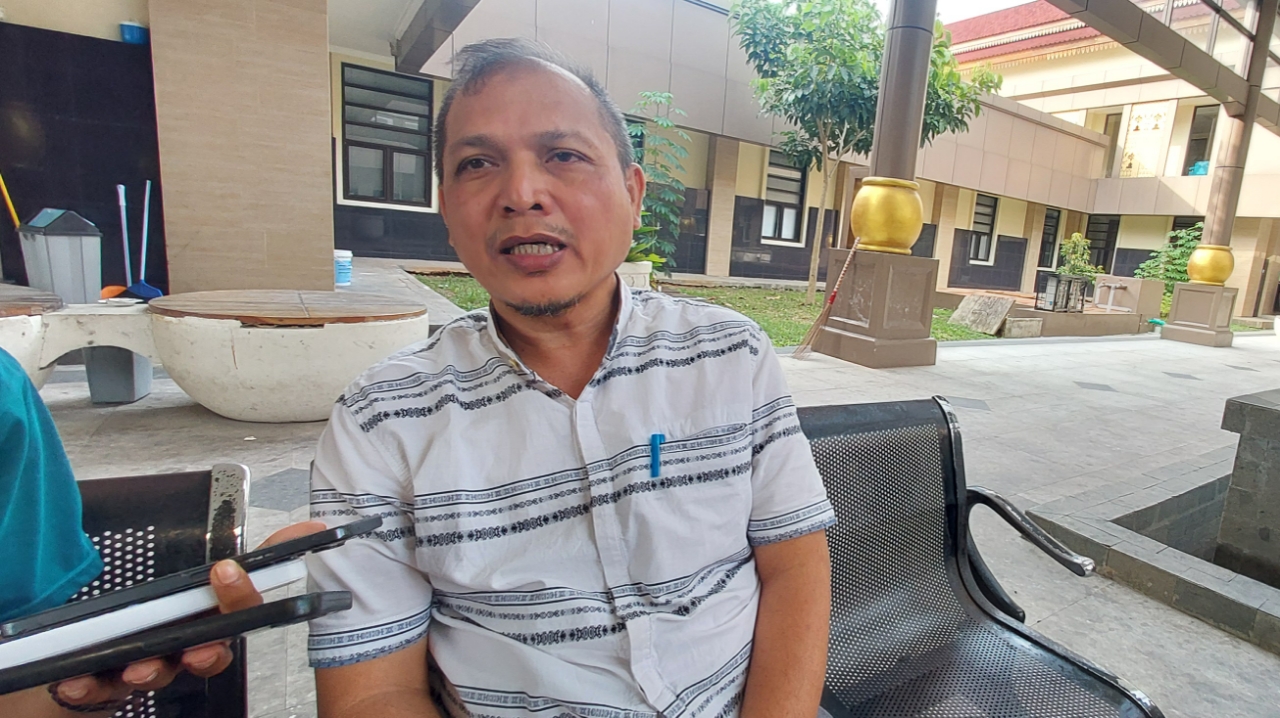 Sekretaris Dinas Satpol PP Kabupaten Serang, Ade Sofian, membenarkan hasil rapat gabungan antara DPMPTSP, Satpol PP, Dinas Kesehatan, Dishub, Dinas PU, dan pihak Mie Gacoan dalam rapat koordinasi di Puspemkab Serang, Jumat, 12 Desember 2025