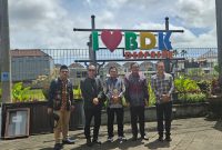 Pimpinan UIN Sultan Maulana Hasanuddin Banten bersama jajaran Balai Diklat Keagamaan Denpasar dalam kegiatan sharing session penguatan moderasi beragama dan eko-teologi di Bali.