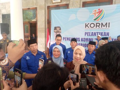 Prosesi pelantikan berlangsung khidmat dan lancar, serta dihadiri oleh Ibu Bupati Serang Ratu Rachmatuzakiyah, jajaran pemerintah daerah, dan tamu undangan lainnya.