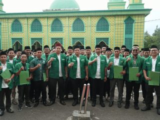 Ribuan kader GP Ansor dan Banser mengikuti apel dan pelantikan pengurus ranting se-Kabupaten Tangerang di Pondok Pesantren Miftahul Khaer, Curug, Sabtu, 27 Desember 2025