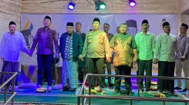 Tokoh lintas agama dan masyarakat menghadiri peringatan Haul Gus Dur ke-16 yang digelar Gusdurian Karawang di Pondok Pesantren Al Hijaz, Klari, Karawang.