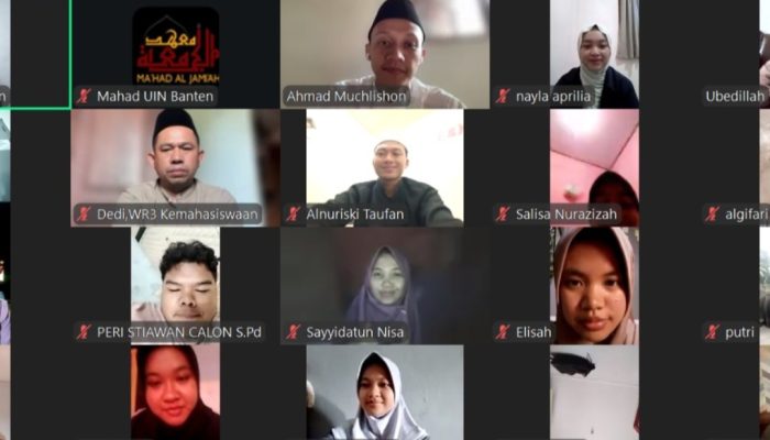 Wakil Rektor III UIN SMH Banten Dr Dedi Sunardi memberikan arahan dalam Pembinaan Mahasiswa KIP-K Semester II yang digelar secara daring, Minggu, 28 Desember 2025.