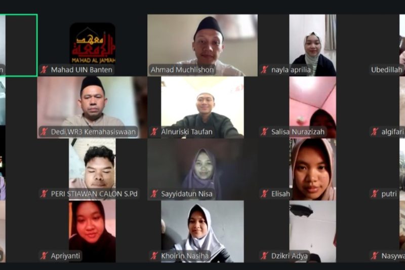 Wakil Rektor III UIN SMH Banten Dr Dedi Sunardi memberikan arahan dalam Pembinaan Mahasiswa KIP-K Semester II yang digelar secara daring, Minggu, 28 Desember 2025.