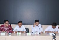 Anggota KPU Kabupaten Serang bersama narasumber dari UIN SMH Banten, KPU Banten, dan Bawaslu Banten saat Webinar Literasi Politik Generasi Pemilih Masa Depan yang digelar secara daring, Senin, 22 Desember 2025
