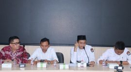 Anggota KPU Kabupaten Serang bersama narasumber dari UIN SMH Banten, KPU Banten, dan Bawaslu Banten saat Webinar Literasi Politik Generasi Pemilih Masa Depan yang digelar secara daring, Senin, 22 Desember 2025