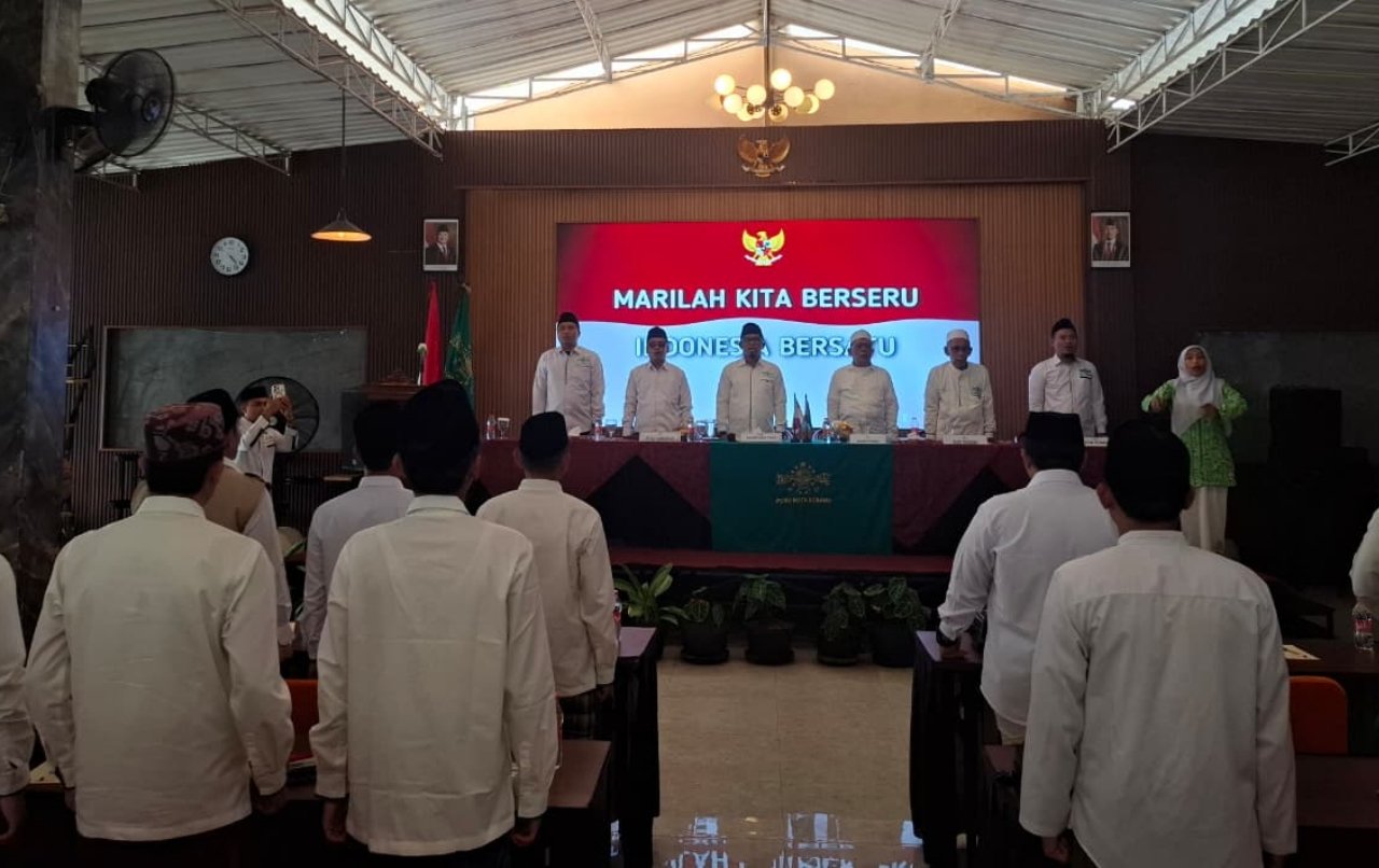 Jajaran pengurus PCNU Kota Serang bersama PWNU Banten saat Rapat Pleno Tahun 2026 di Hotel Wisata Baru, Kota Serang, Jumat, 16 Januari 2026