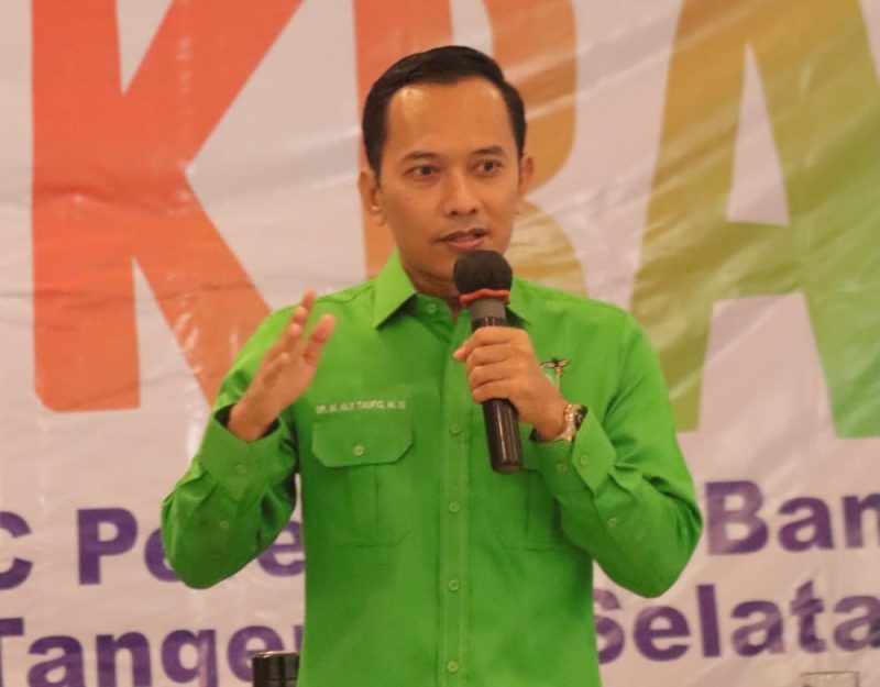 Aly Taufiq 