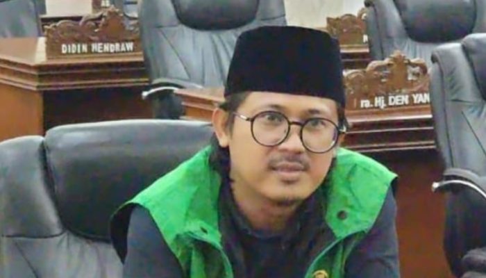 Anggota DPRD Kabupaten Serang dari PPP, Asep Gunawan Kartoba, saat menyampaikan pandangan tentang kebangkitan PPP menjelang Harlah ke-53 partai berlambang Ka’bah