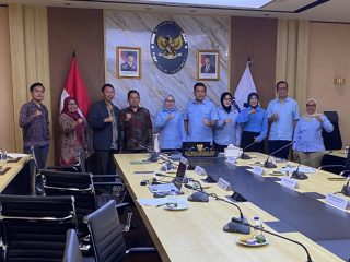 Audiensi UIN SMH Banten dengan Wakil Menteri Koperasi RI membahas kolaborasi strategis penguatan Koperasi Reborn berbasis kampus dan mahasiswa, Rabu, 21 Januari 2026