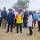 Bupati Serang Ratu Rachmatuzakiyah bersama Mendes PDT RI Yandri Susanto saat meninjau kesiapan pengamanan kawasan wisata Pantai Anyer menjelang malam Tahun Baru