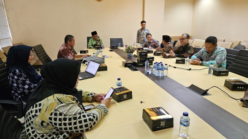Dewan Pengawas Badan Layanan Umum Universitas Islam Negeri Sultan Maulana Hasanuddin Banten mulai mematangkan langkah strategis untuk mendongkrak kinerja dan pengembangan bisnis kampus.