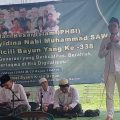 Ketua Fraksi DPRD Kabupaten Serang Ahmad Muhibbin menyampaikan sambutan pada peringatan Haul ke-338 Syekh Kicili Bayun yang dirangkaikan dengan Isra Mi’raj Nabi Muhammad SAW di Maqbaroh Keramat Syekh Kicili Bayun, Desa Cibodas, Kecamatan Tanara, Kabupaten Serang, Minggu, 18 Januari 2026
