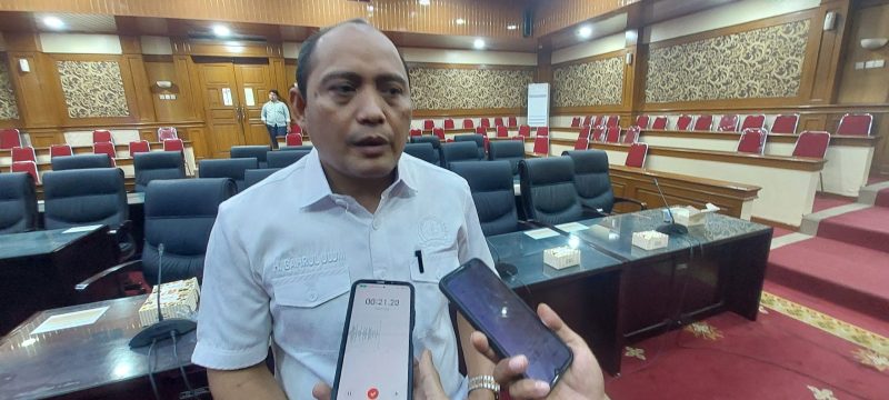 Ketua DPRD Kabupaten Serang Bahrul Ulum saat memimpin rapat Badan Anggaran membahas arah pembangunan daerah tahun 2027, pada Rabu, 21 Januari 2026