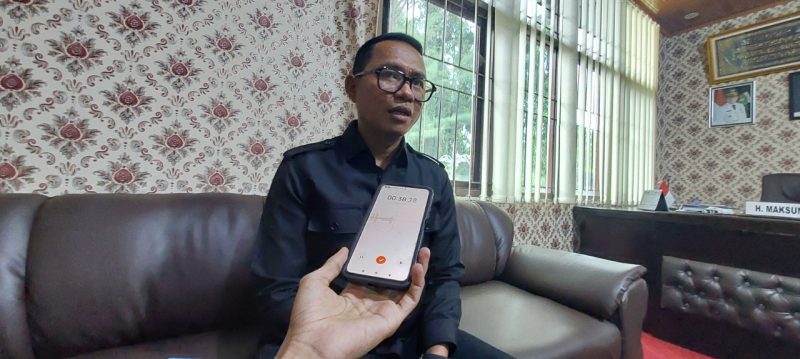 Ketua Fraksi Partai Gerindra DPRD Kabupaten Serang Ahmad Muhibbin saat memberikan keterangan terkait wacana pemilihan kepala daerah melalui DPRD.