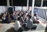 Peziarah memadati Maqbaroh Keramat Syekh Kicili Bayun di Kampung Nambo Desa RT/RW. 002/001 Desa Cibodas, Tanara, Kabupaten Serang, menjelang peringatan Haul Akbar ke-338.