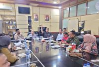 Rapat evaluasi Komisi IV DPRD Kabupaten Serang bersama DPUPR membahas minimnya anggaran penanganan banjir yang dinilai tidak sebanding dengan luas wilayah terdampak, Selasa, 20 Januari 2026