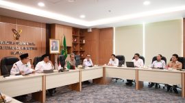 Rapat pimpinan UIN SMH Banten membahas rencana pembukaan Prodi Vokasi D4 Traditional Chinese Medicine di Ruang Rapat Rektor, Senin, 19 Januari 2026