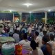 Warga Kota Serang Banten mengikuti tahlilan di Pondok Pesantren Al-Fathaniyah Tengkele, tradisi doa bersama yang mencerminkan akulturasi Islam dan budaya lokal Nusantara