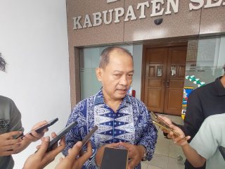 Wakil Bupati Serang Muhammad Najib Hamas saat memberikan keterangan usai Rapat Dengar Pendapat bersama DPRD Kabupaten Serang