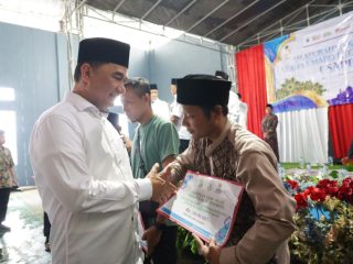 Wakil Gubernur Banten Achmad Dimyati Natakusumah menghadiri Silaturahmi dan Pengajian Ulama Umara Kecamatan Cijaku (SAPECI) di Gedung Serba Guna Kantor Kecamatan Cijaku, Kabupaten Lebak, Rabu, 31 Desember 2025