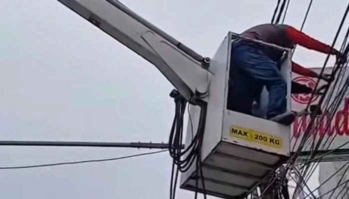 Penataan Kabel Royal Baroe